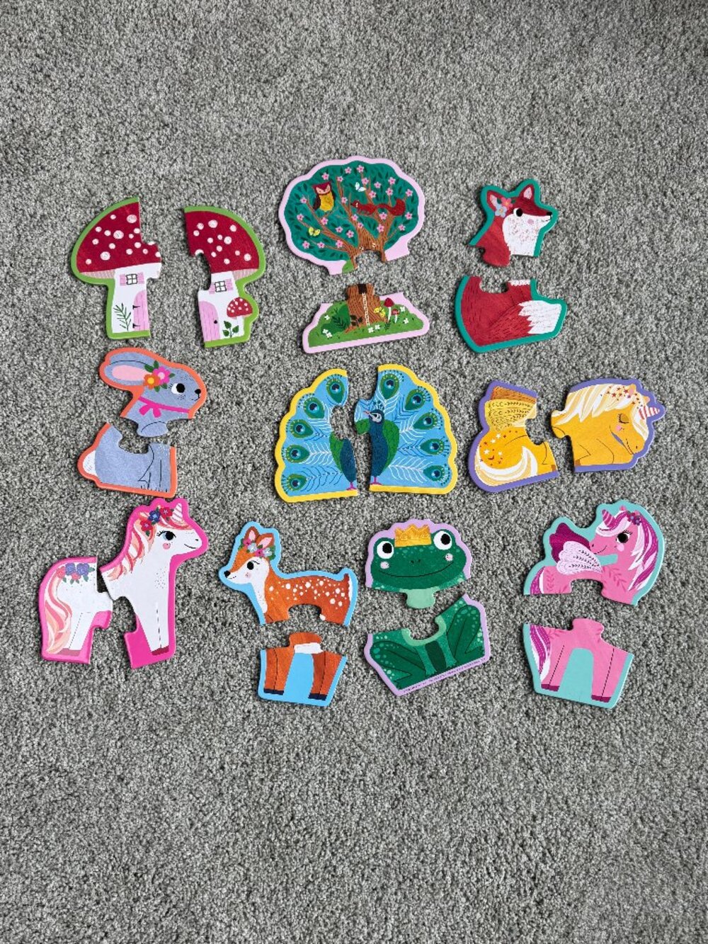 CROCODILE CREEK 10 two-piece puzzles for beginners
